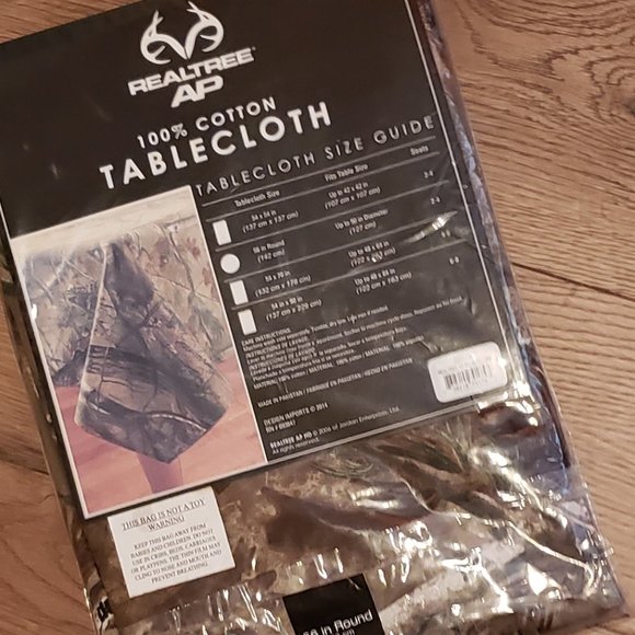 ROUND THABLECLOTH - Picture 3 of 3